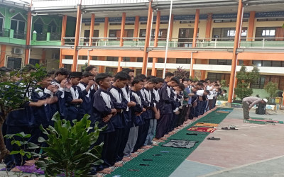 Kebersamaan dan Spirit Religius Warnai Kegiatan Jum’at Kliwonan di MAN 2 Kota Cirebon